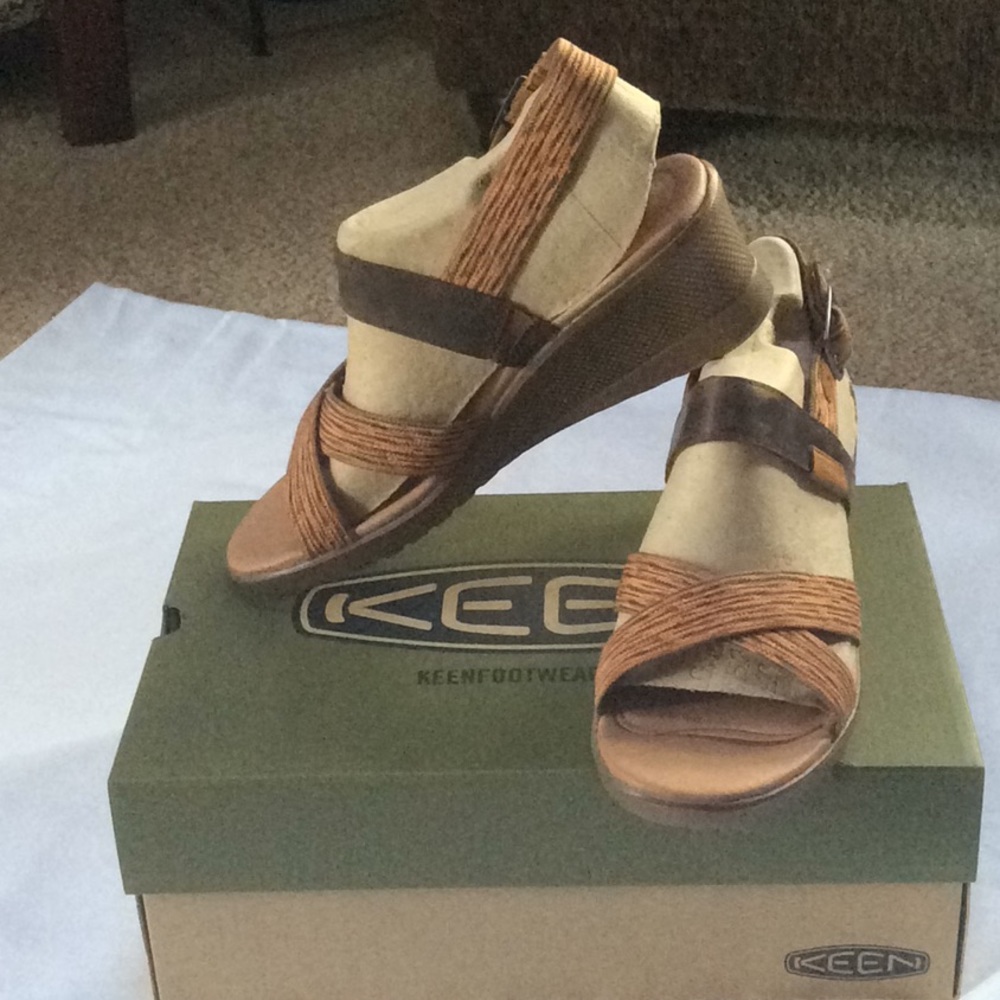 💥KEEN Skyline Wedge Sandal Rugged Soles - NWB 10